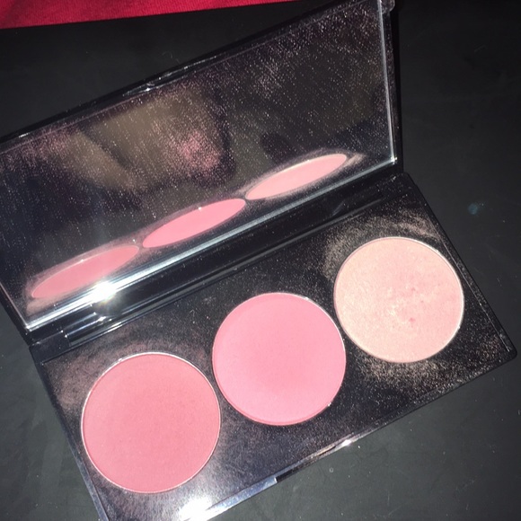 Smashbox Blushes - Picture 2 of 2